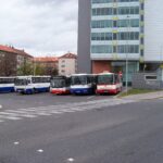 Autobusy 124 a 170 změní trasu kvůli propadu komunikace